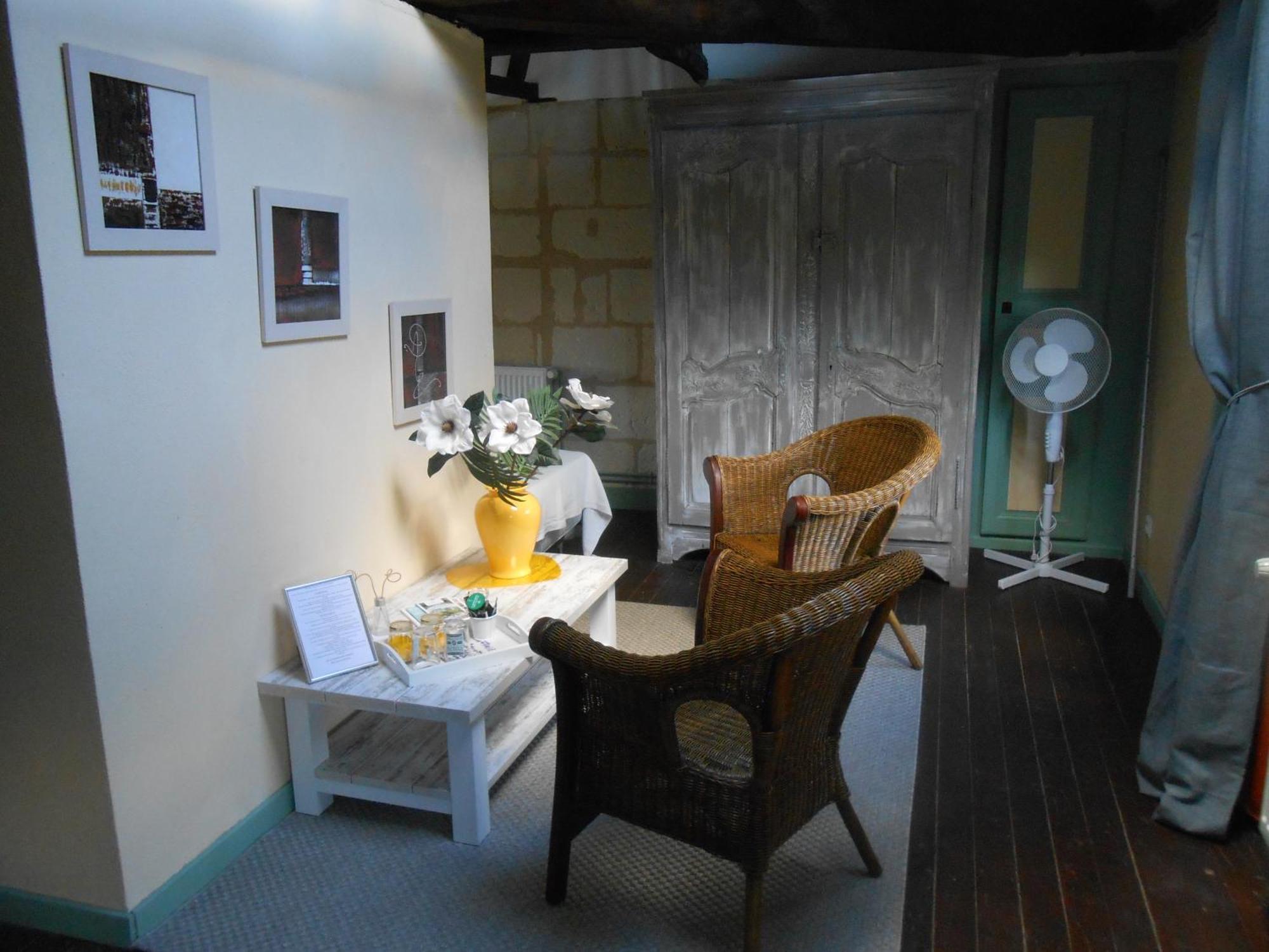Clos Du Bois Brard B&B โซมูร์ ภายนอก รูปภาพ